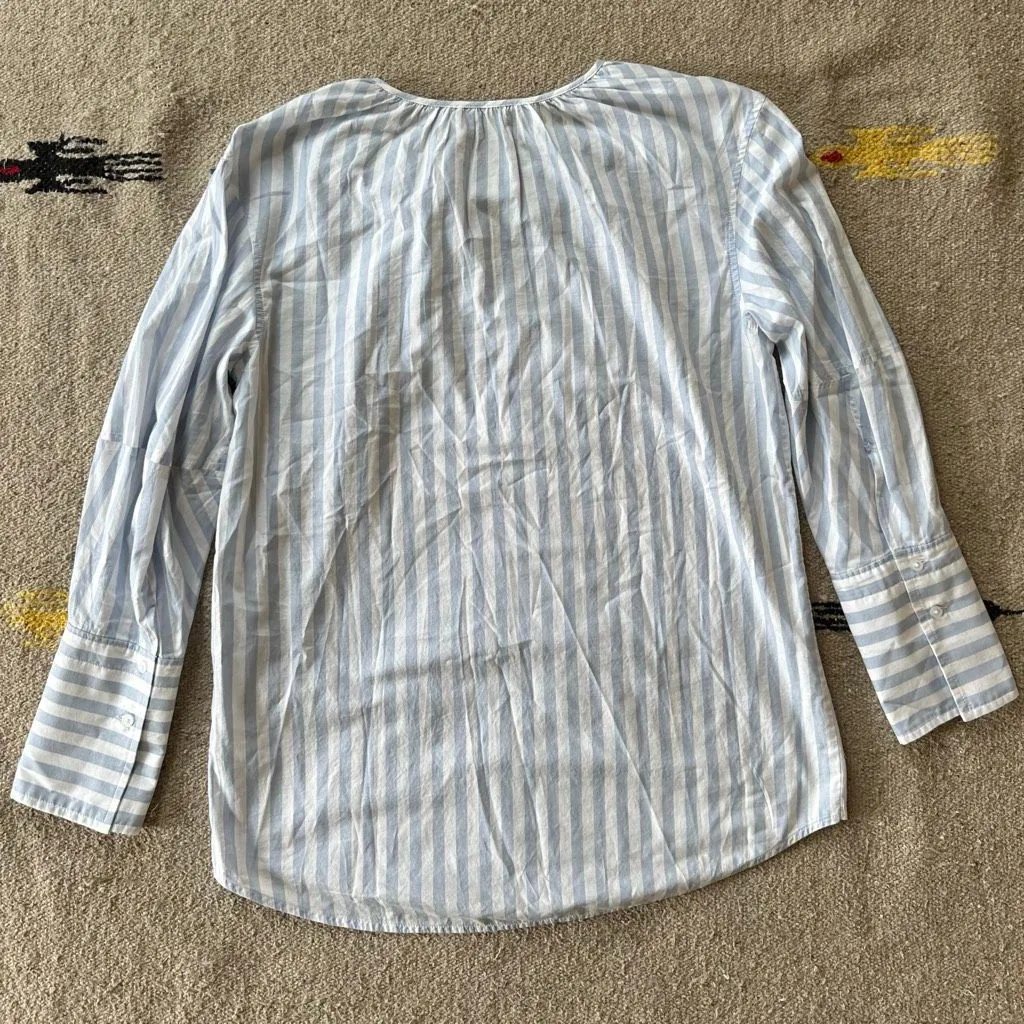 Everlane Silky Cotton Balloon Sleeve Blouse in Periwinkle/White Size 4 - Image 3