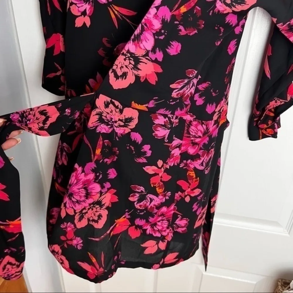 Prelude Floral Chiffon Side Tie Flutter Sleeve Dress‎ Black Size M - Image 7