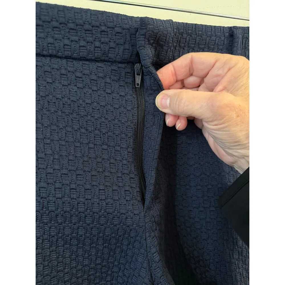 Banana Republic Casual Chino Shorts Jacquard Blue Women's Size 12 - Image 4