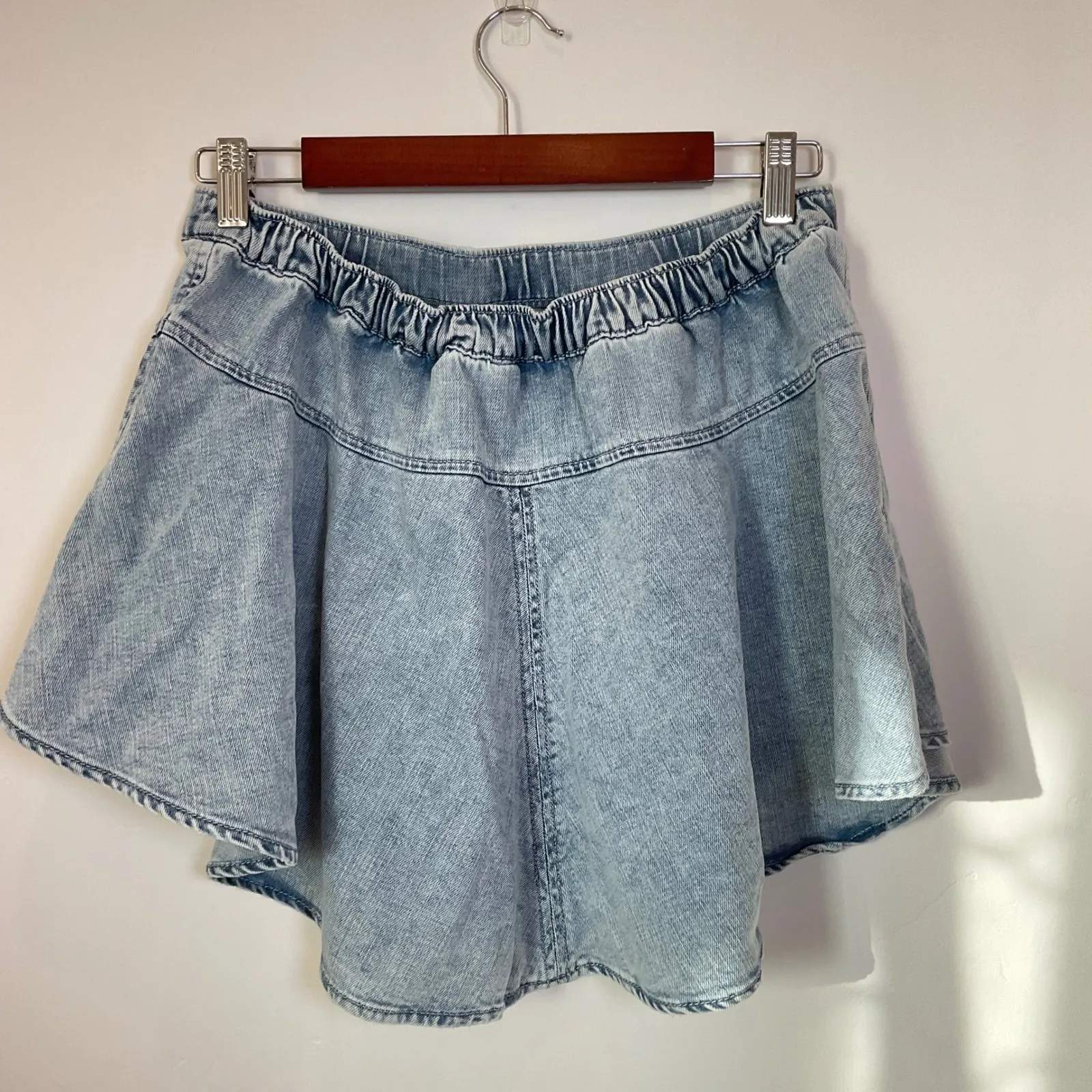 Aerie Light Wash Denim Flared Skirt  Elastic Waist M - Image 2