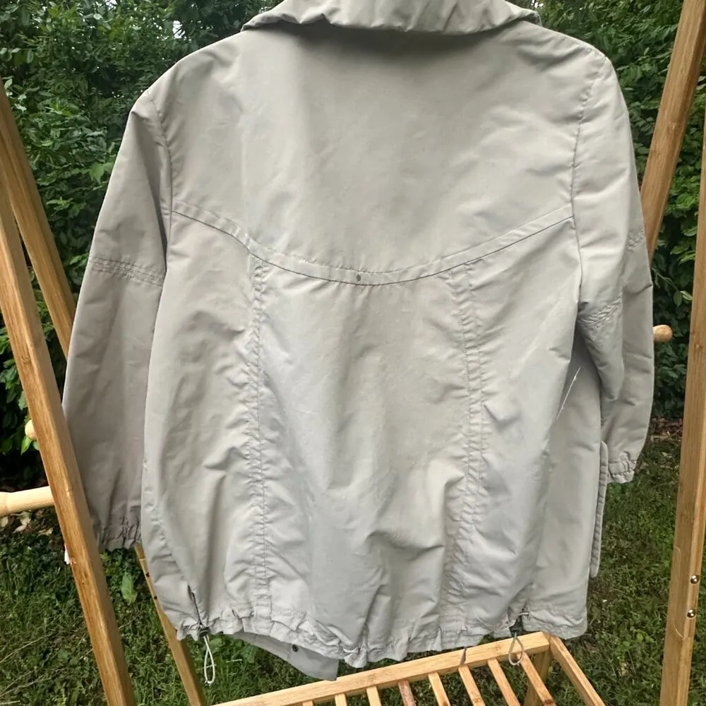 M Eddie Bauer Wind Breaker, water repellent, lightweight spring jacket - Image 2