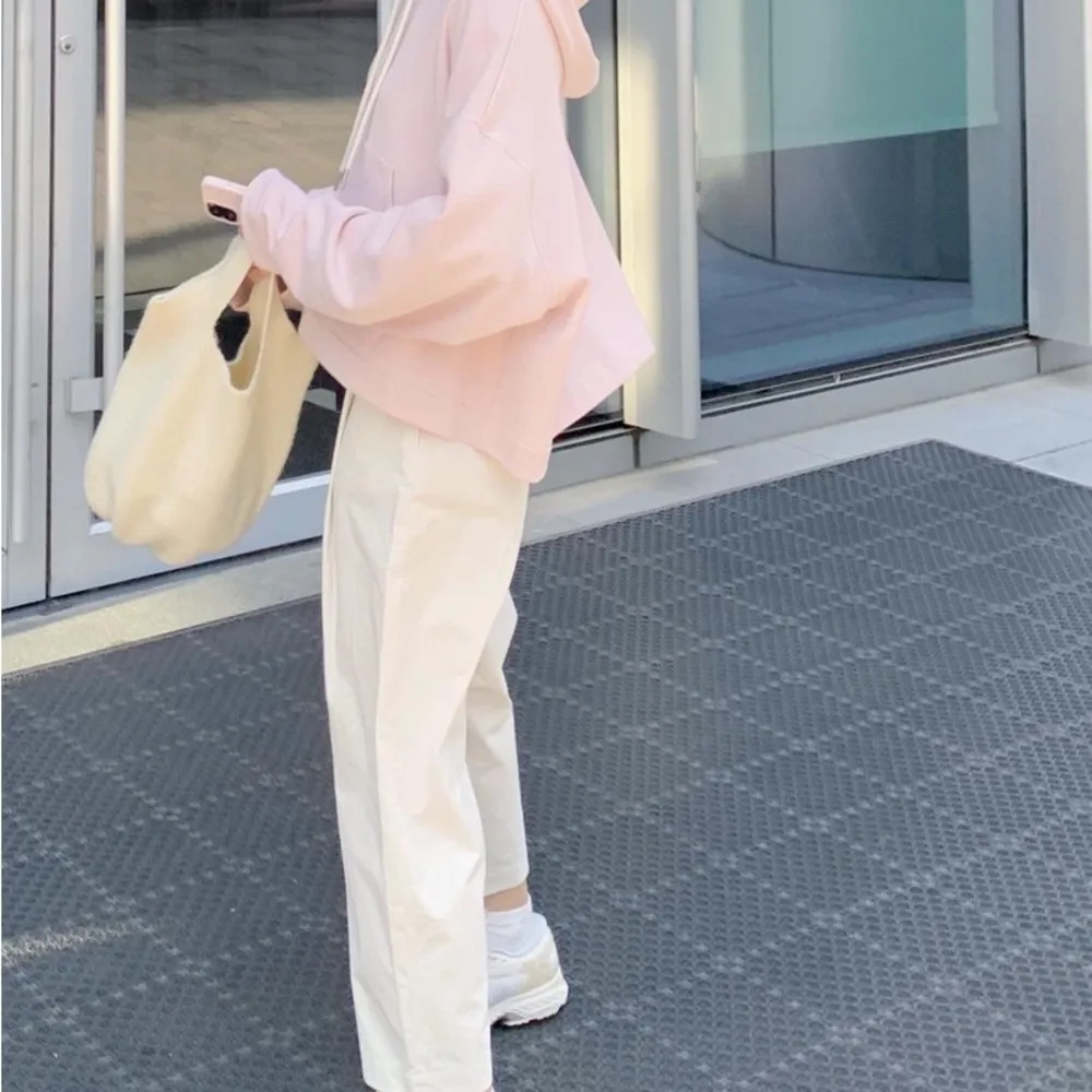 Cozy Milky Pink Hoodie with pockets Size M - Image 8