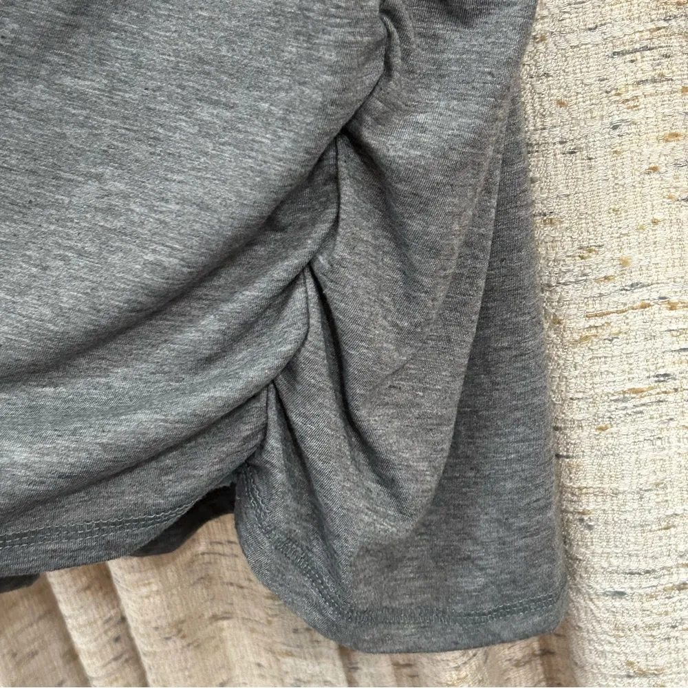 Plus Size Scoop Neck Shirred Side Tee - Image 4