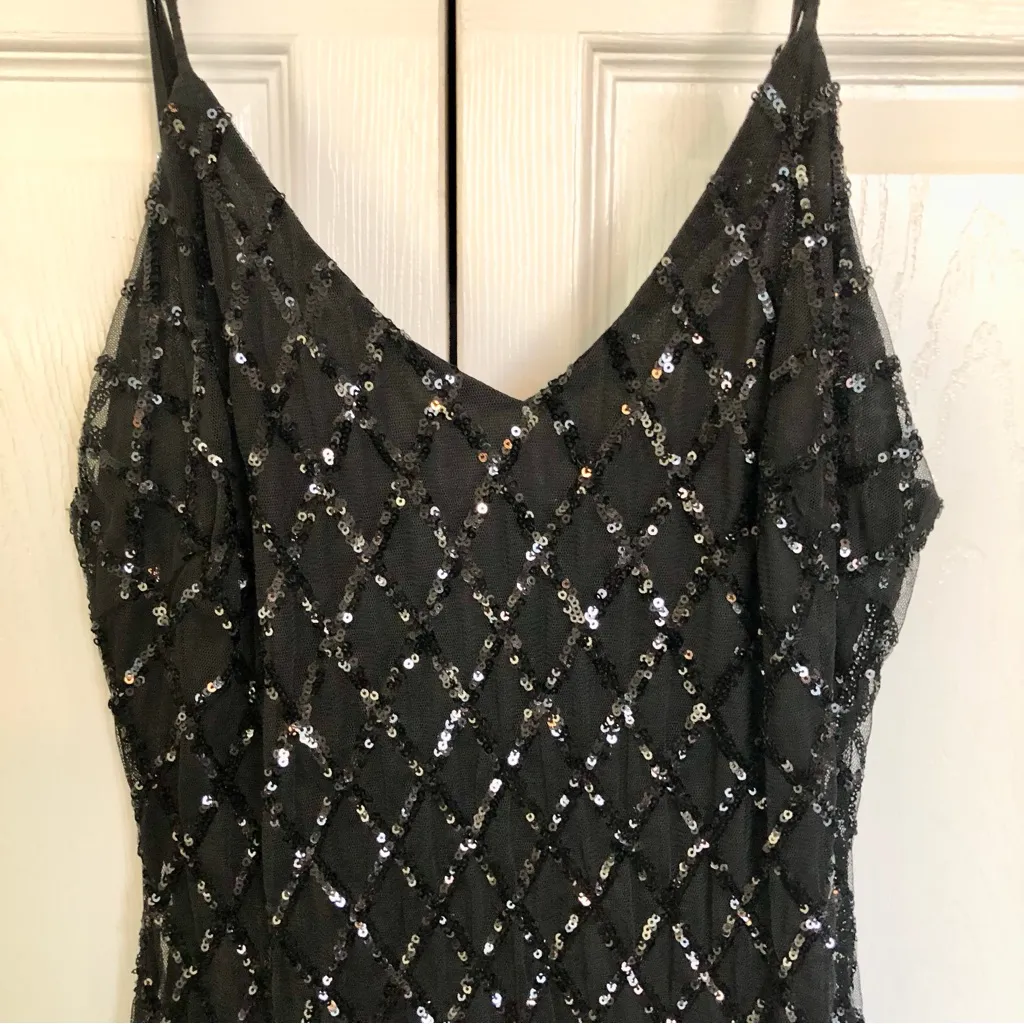 Black Sequin Bodycon V Neck Mini Dress Size M - Image 3