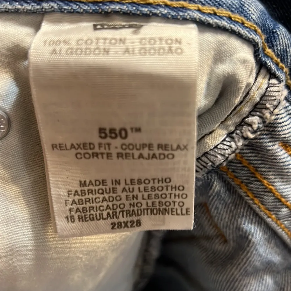 Levi's Vintage Cut Off Jean Shorts Levi Strauss & Co. 550 size 28 - Image 5