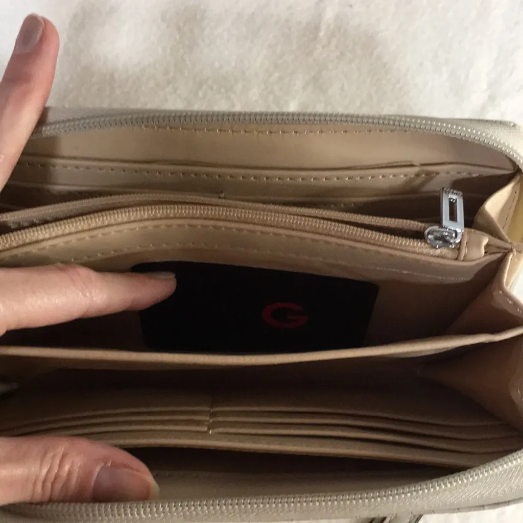 New Woman’s A New Day Zippered Wallet/Wristlet Brown - Image 9