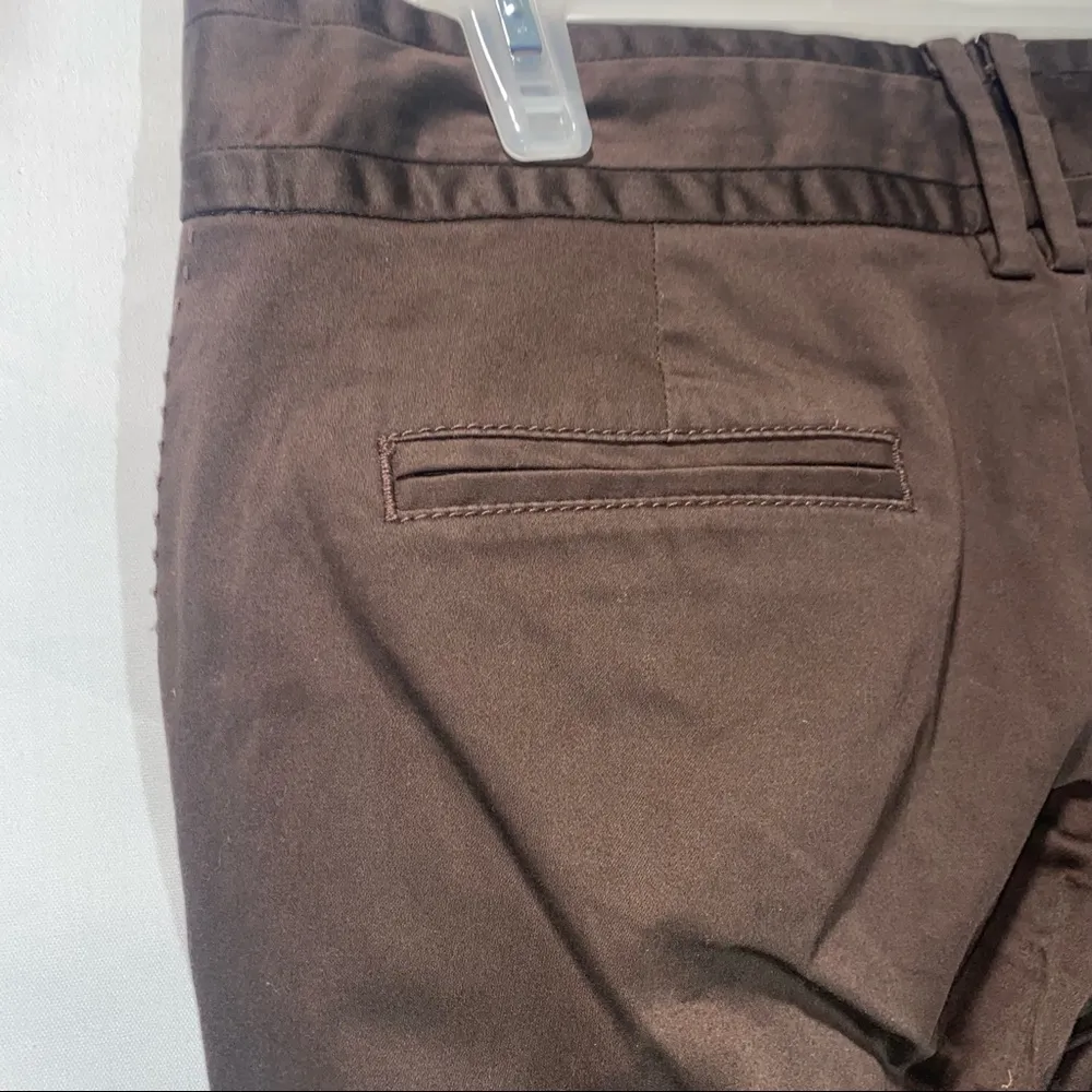 Old Navy Brown Capri Length Pants Women’s 4 - Image 9