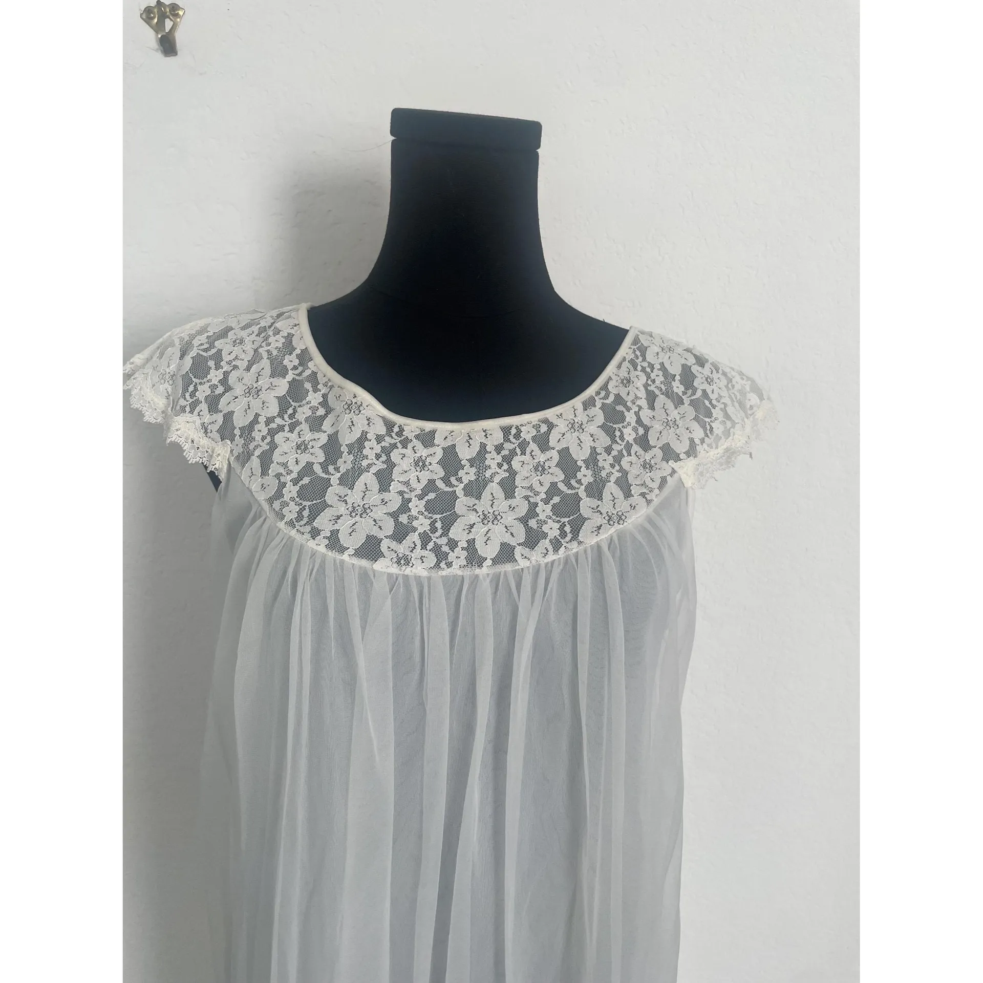 Ivory Peignoir Piece Set Chiffon Negligee Sheer Lace Made in USA Small 1970s SM - Image 6