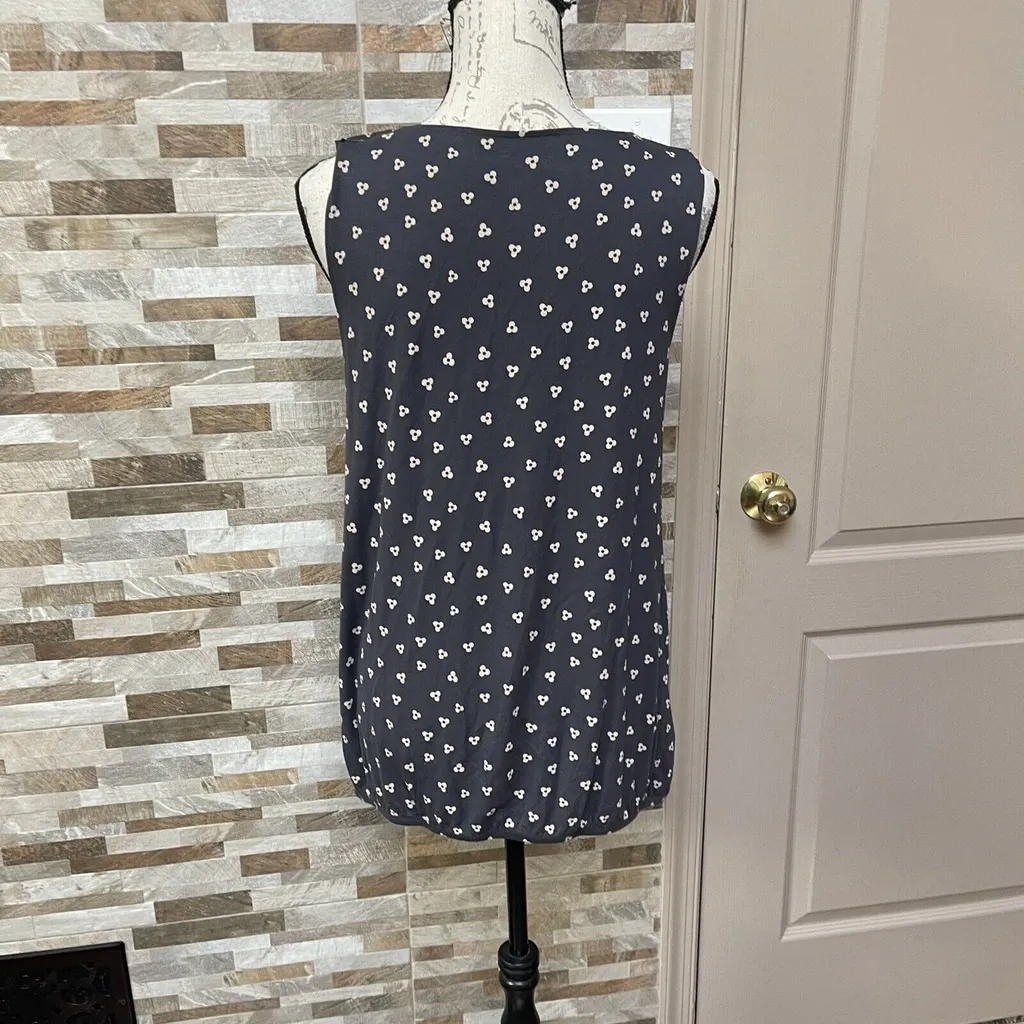 Ann Taylor Loft Women's Sz M Sleeveless Rufle Front Blouse Gray - Image 5