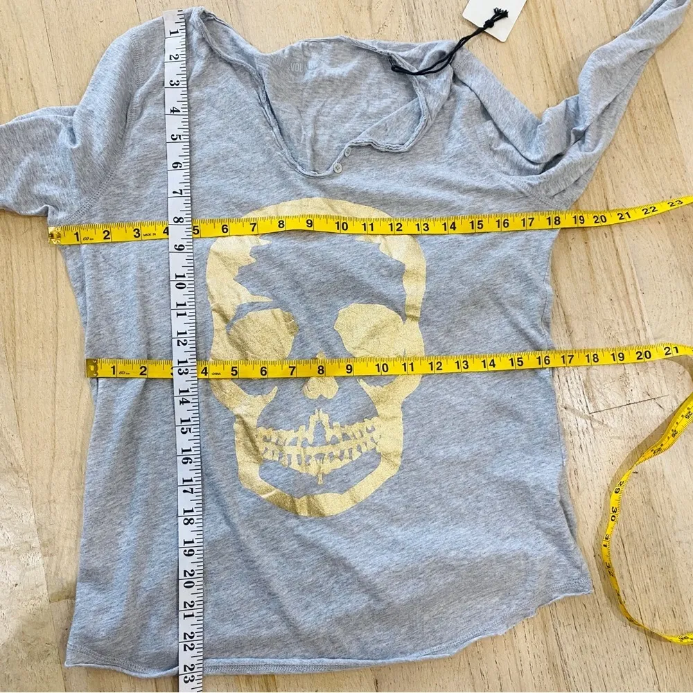 Zadig and Voltaire 100% cotton skull long sleeve in grey and gold skull print - Image 5