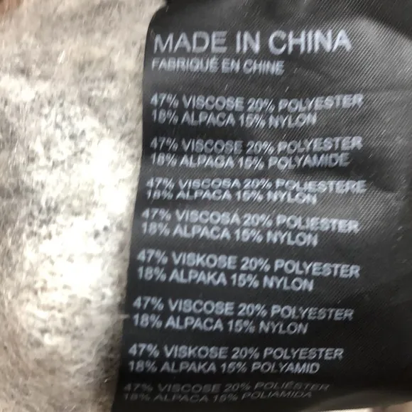 Club Monaco gray cropped sweater - Image 5