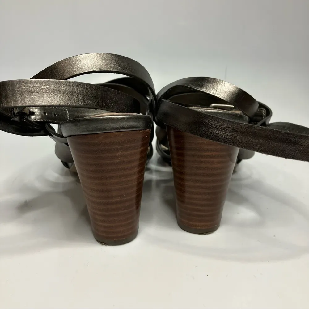 Lands End silver leather Strappy Sandals size 9.5 - Image 5