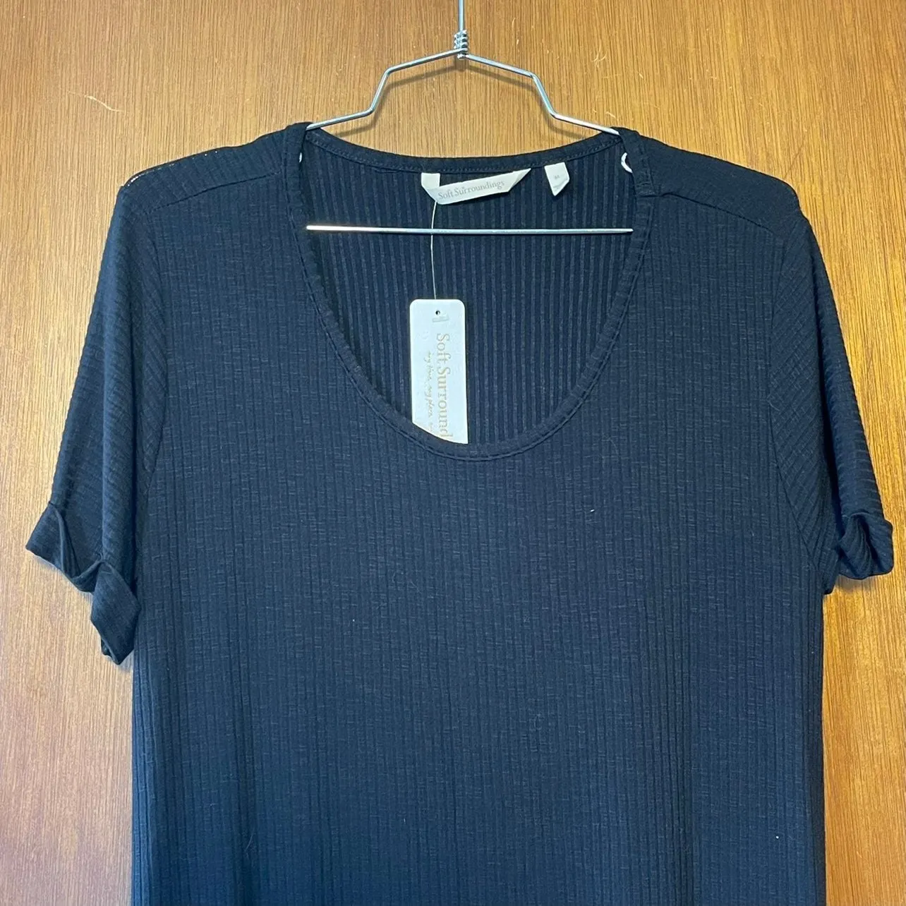 NWT Soft Surroundings Woman's Black Lightweight Unfitted Shirt Size Medium - Image 2