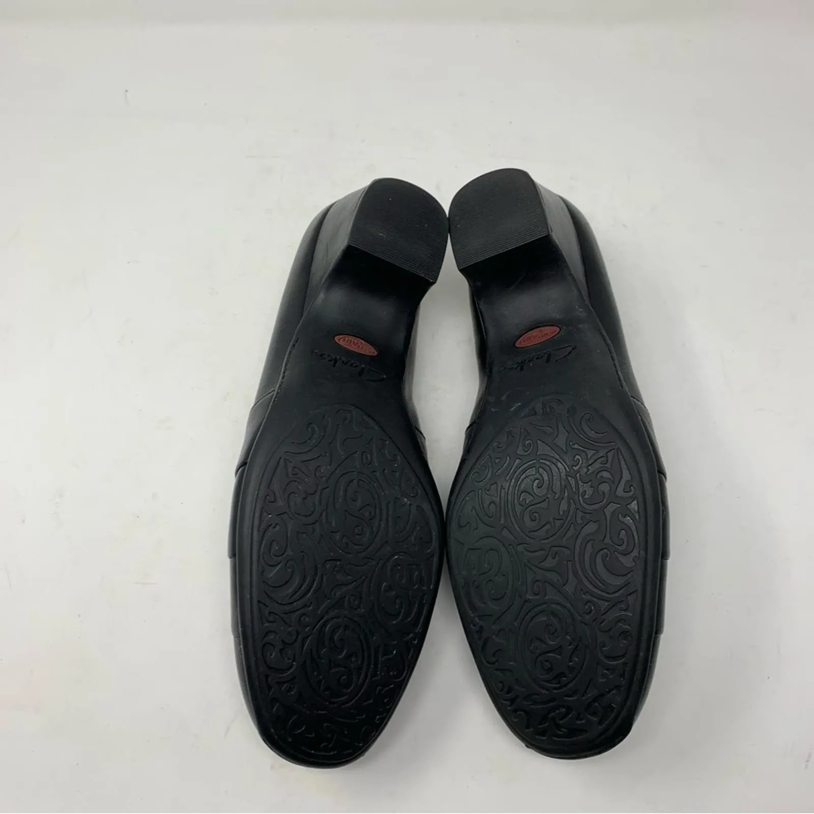 Clarks Black Leather Shootie Slip On Ankle Bootie Size 11M Mid Heel 87375 - Image 7