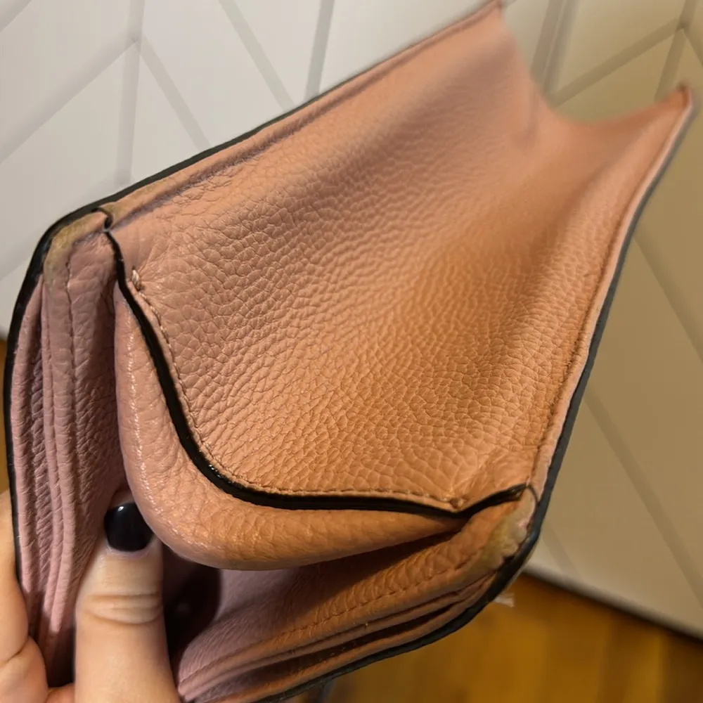 Kate Spade Light Pink Leather Bow Zipper Closure Handle Pockets Hand Bag Purse - Image 7