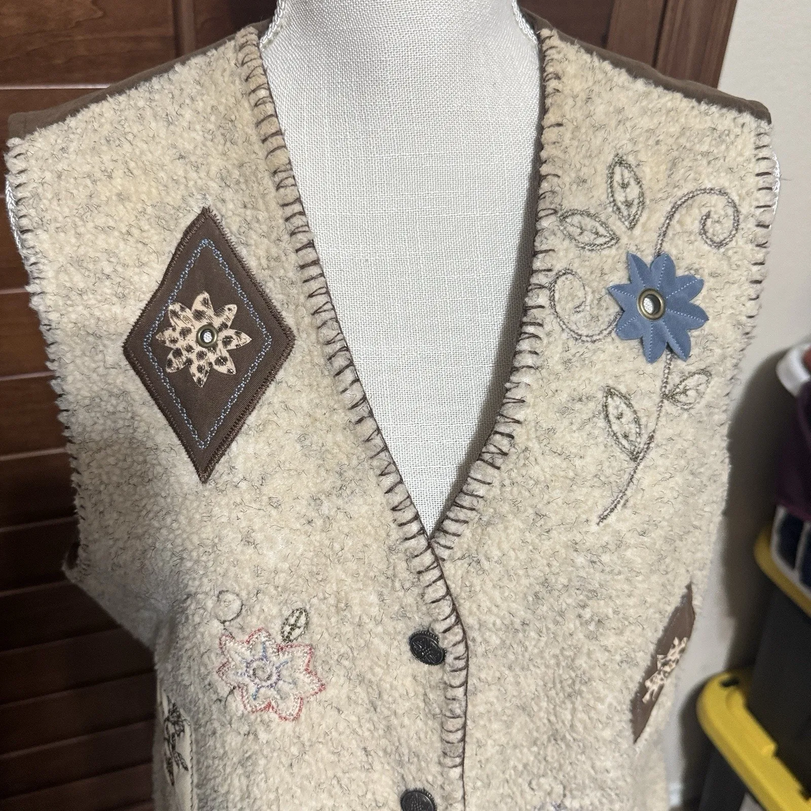 Vintage 90s Alfred Dunner Vest Embroidered Fleece Sherpa Brown & Cream Fall Sz M - Image 2
