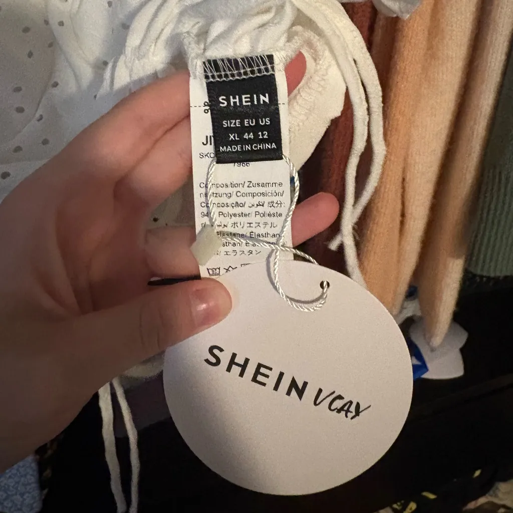 SheIn XL White Cropped Puff Sleeve Blouse  - Image 2