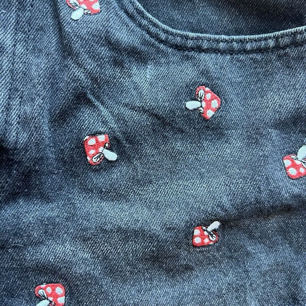 Simple society WOMEN MUSHROOM PRINT SIZE 28 Black Red High Rise Denim Distressed - Image 3