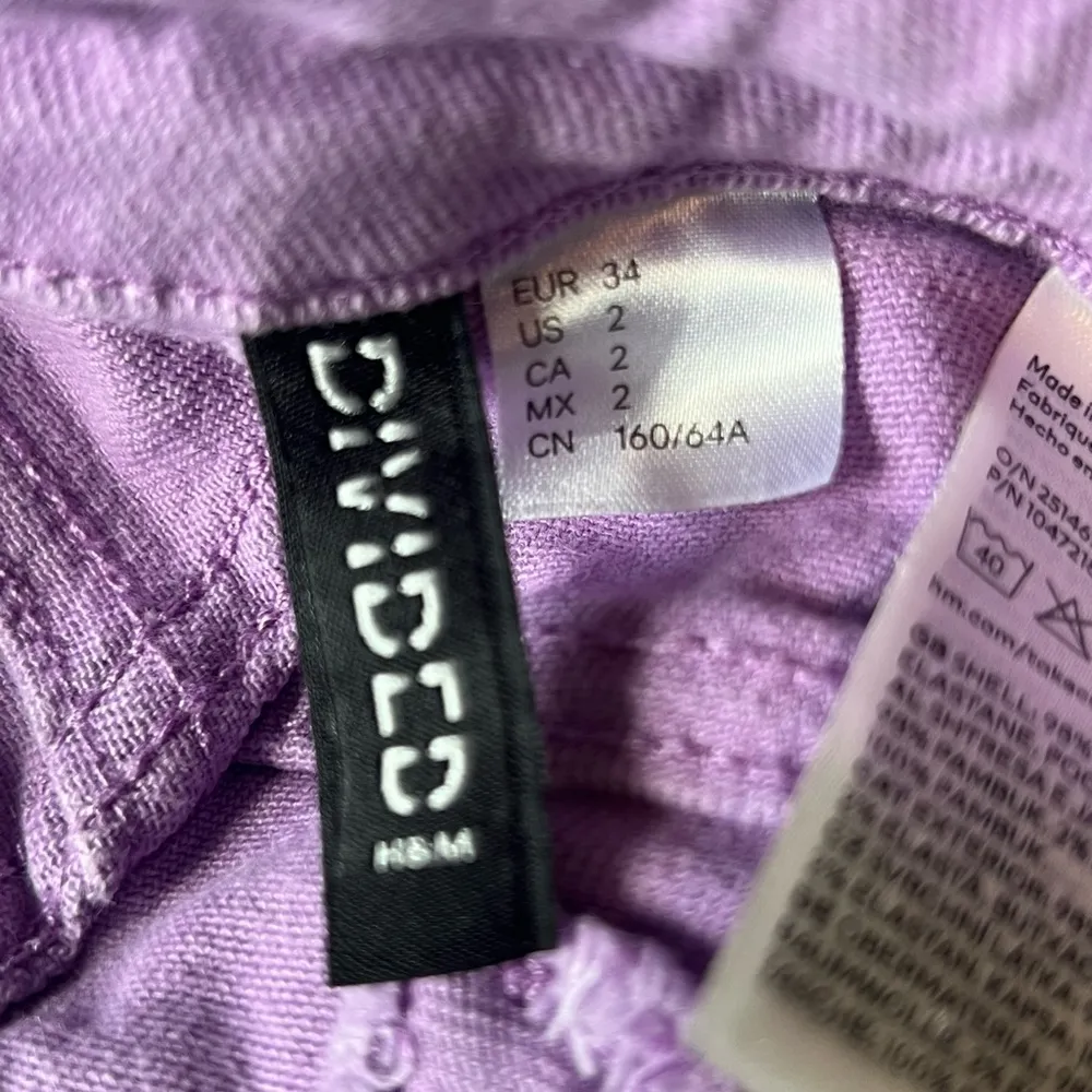 Divided Women’s Size 2 Purple Denim Shorts - Image 3
