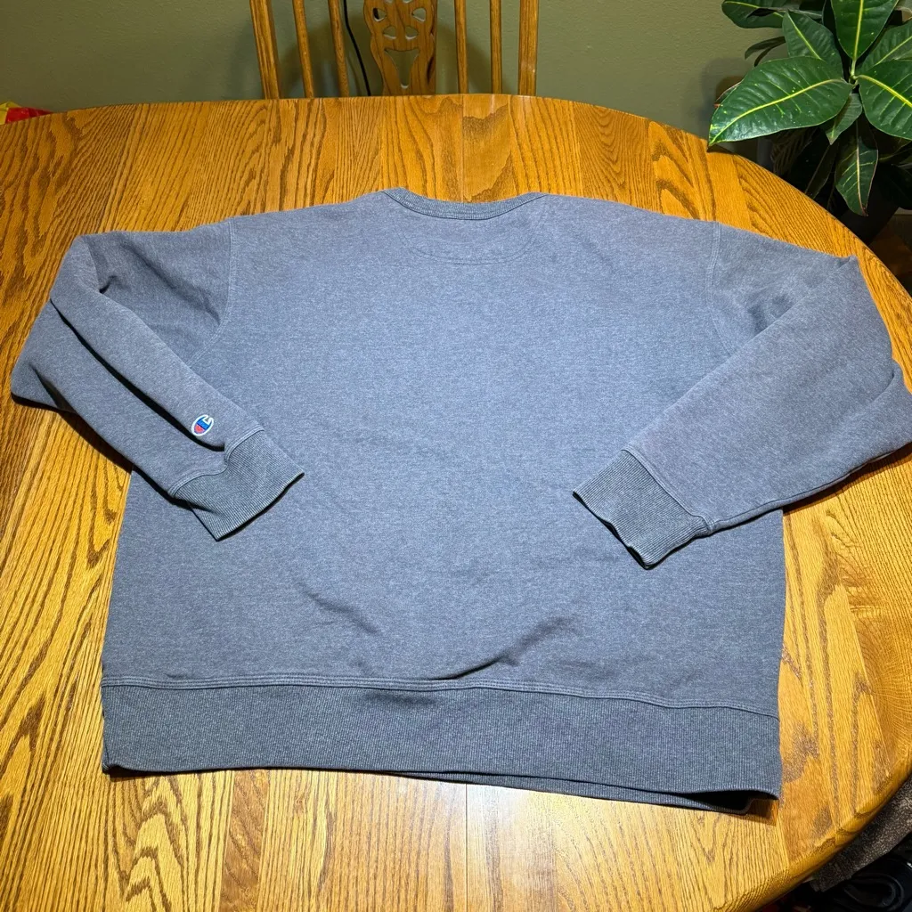 Champion Vintage Crew Neck Size XL - Image 4