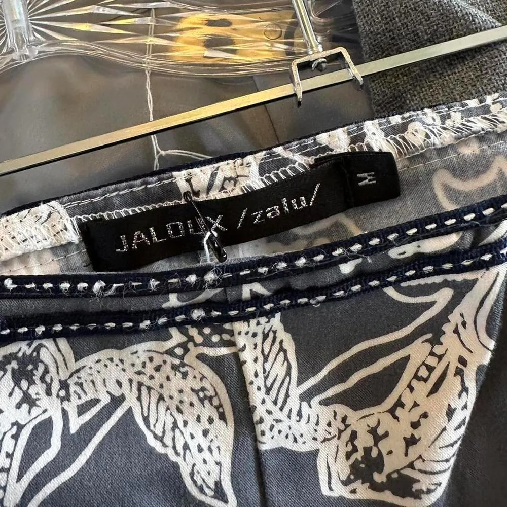 Grey and white floral print midi skirt #floral #skirt Blue Size M - Image 8