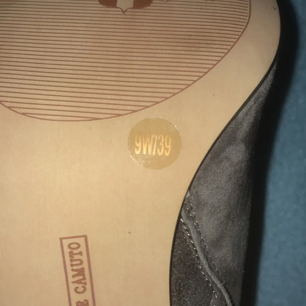 VINCE CAMUTO Kassie2 gray suede leather zipper boots NEW size 9W - Image 10