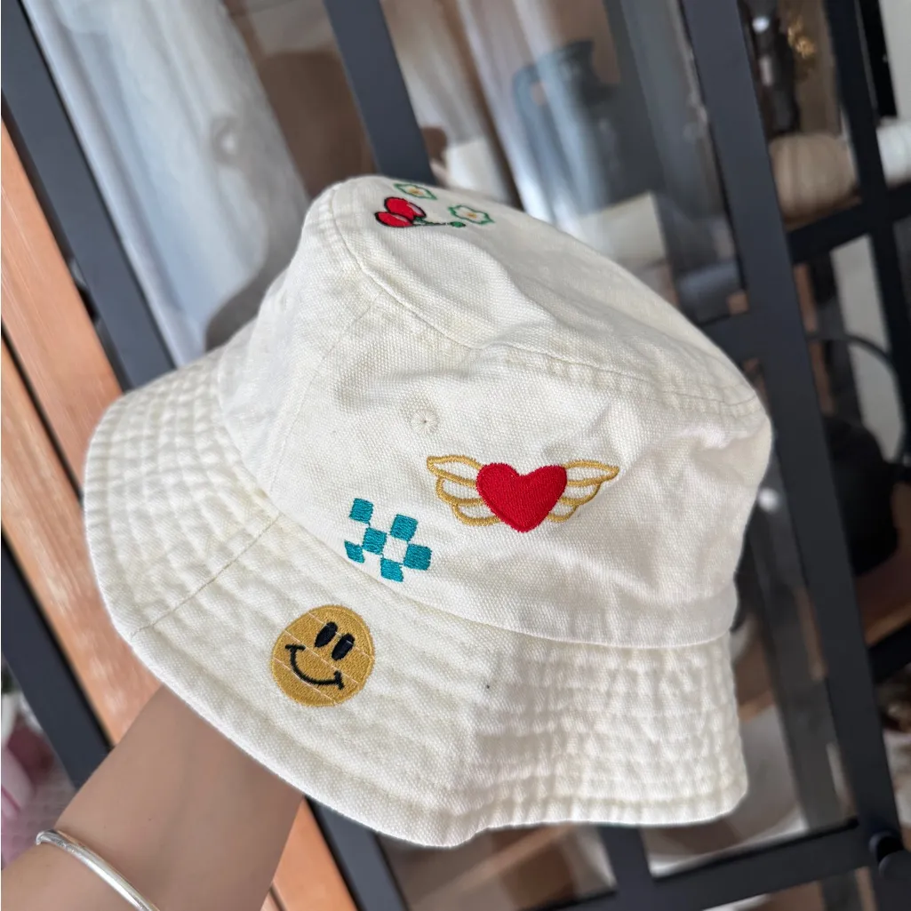 Urban outfitters Poppy Embroidered Bucket Hat butterfly cherry smiley face sand - Image 2