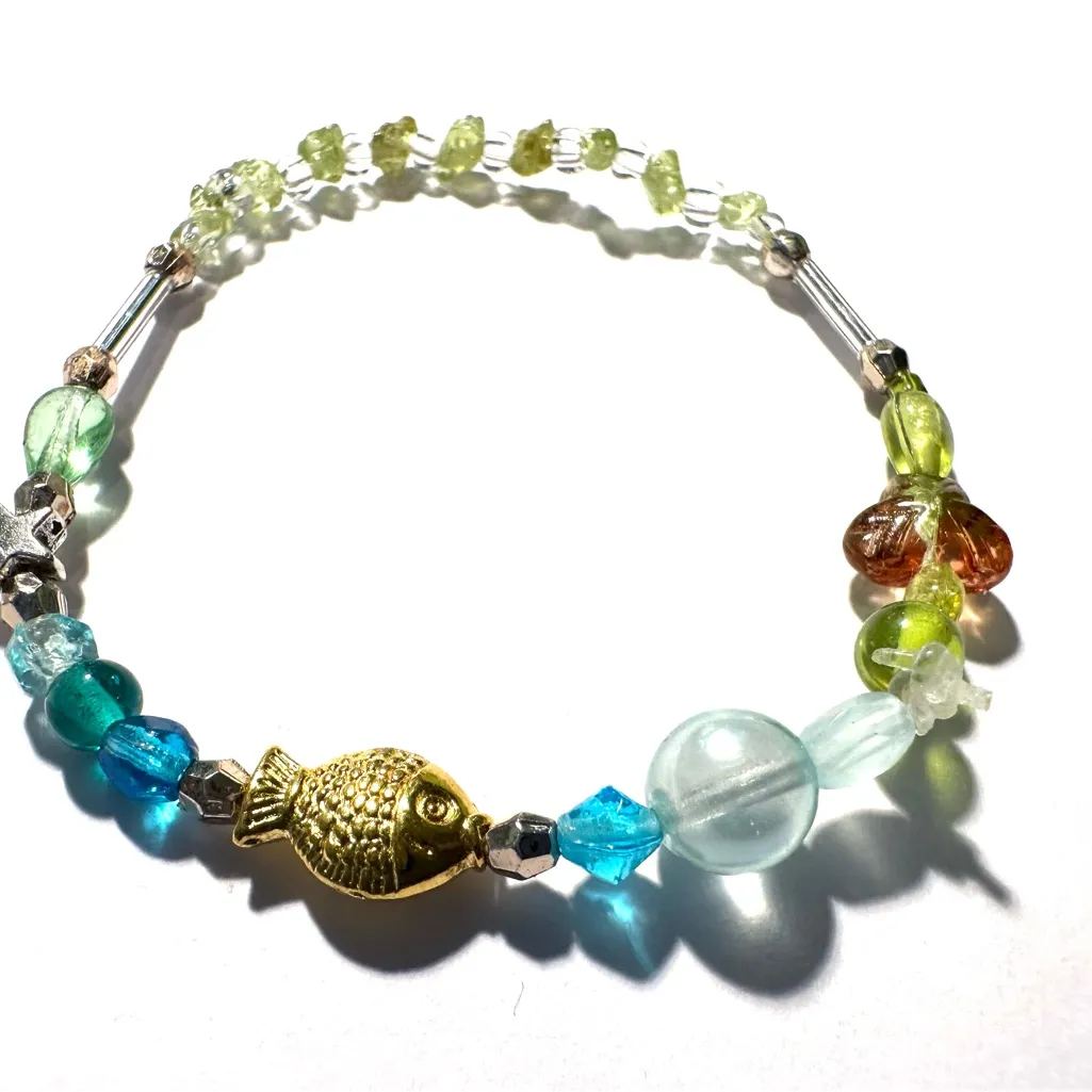 Artisan Crafted Bracelet featuring Genuine Peridot and Czech Glass Beads Blue - Image 2