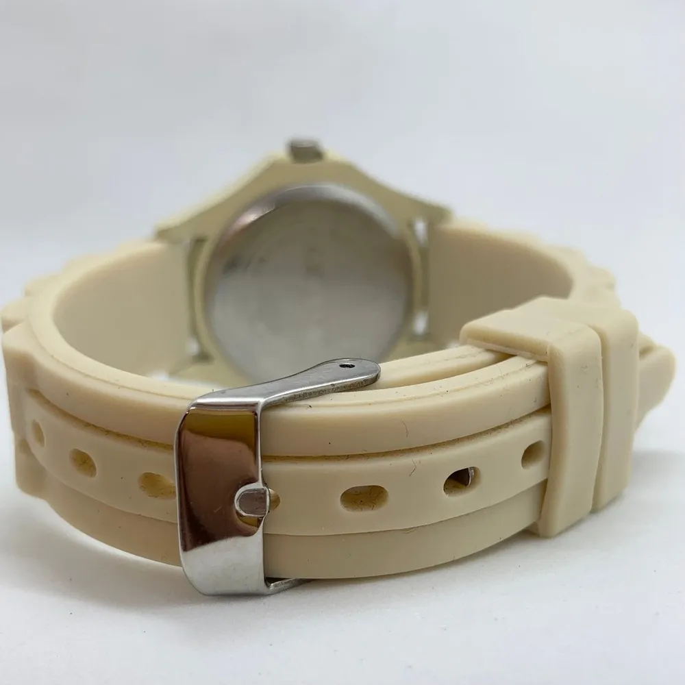 Geneva 32mm wrist watch beige dial case silicone band new battery - Image 4