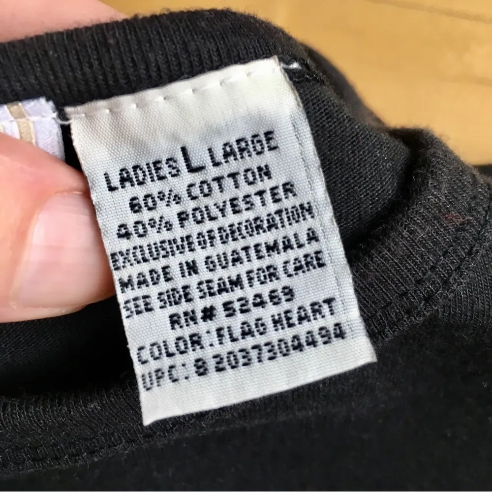 White Stag Crystal, Bling, Rhinestone Heart Tee, Black, Red, White, Blue, Size L - Image 7