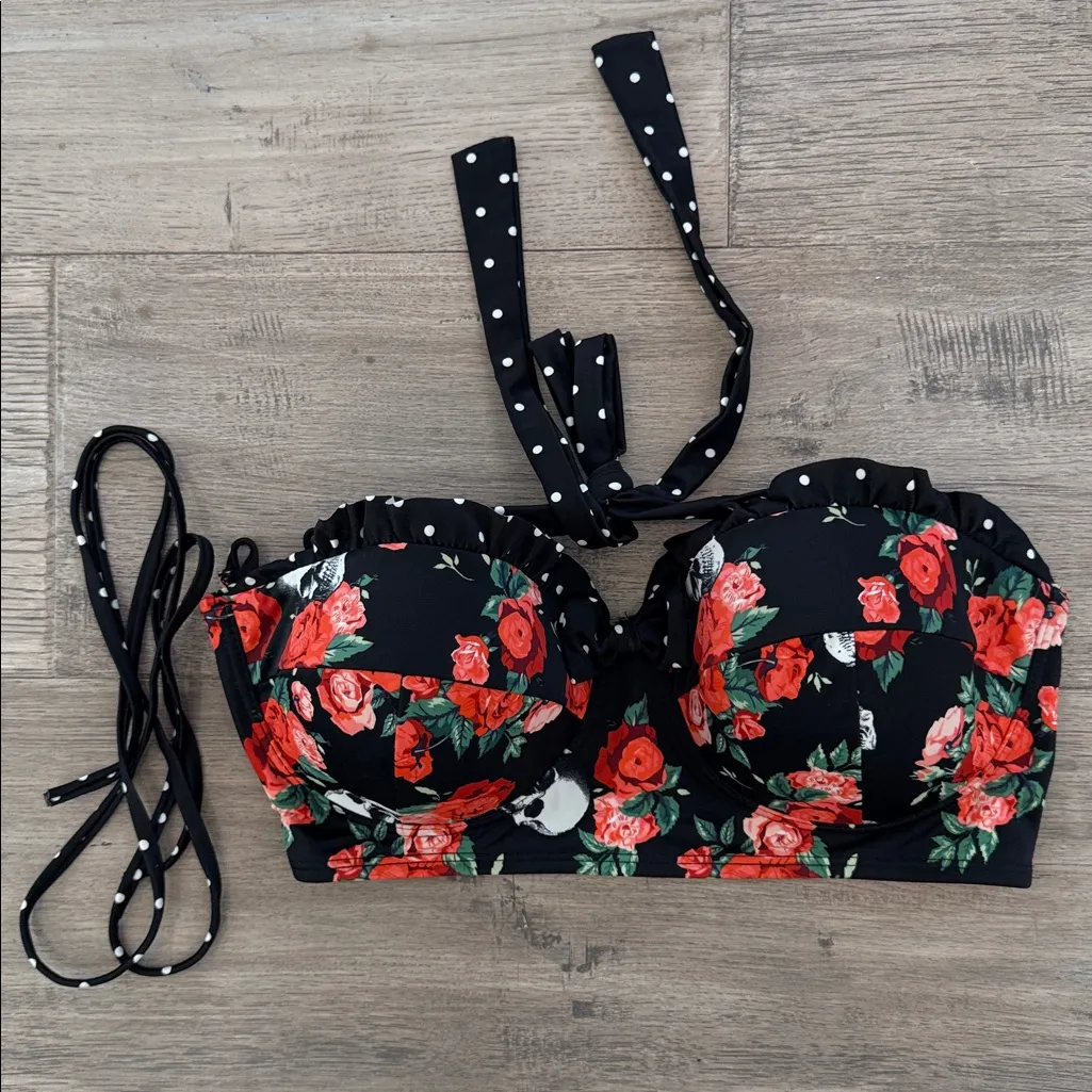 Hot Topic Midnight Hour Skull & Polka Dot & Roses Bikini Top XXL - Image 3