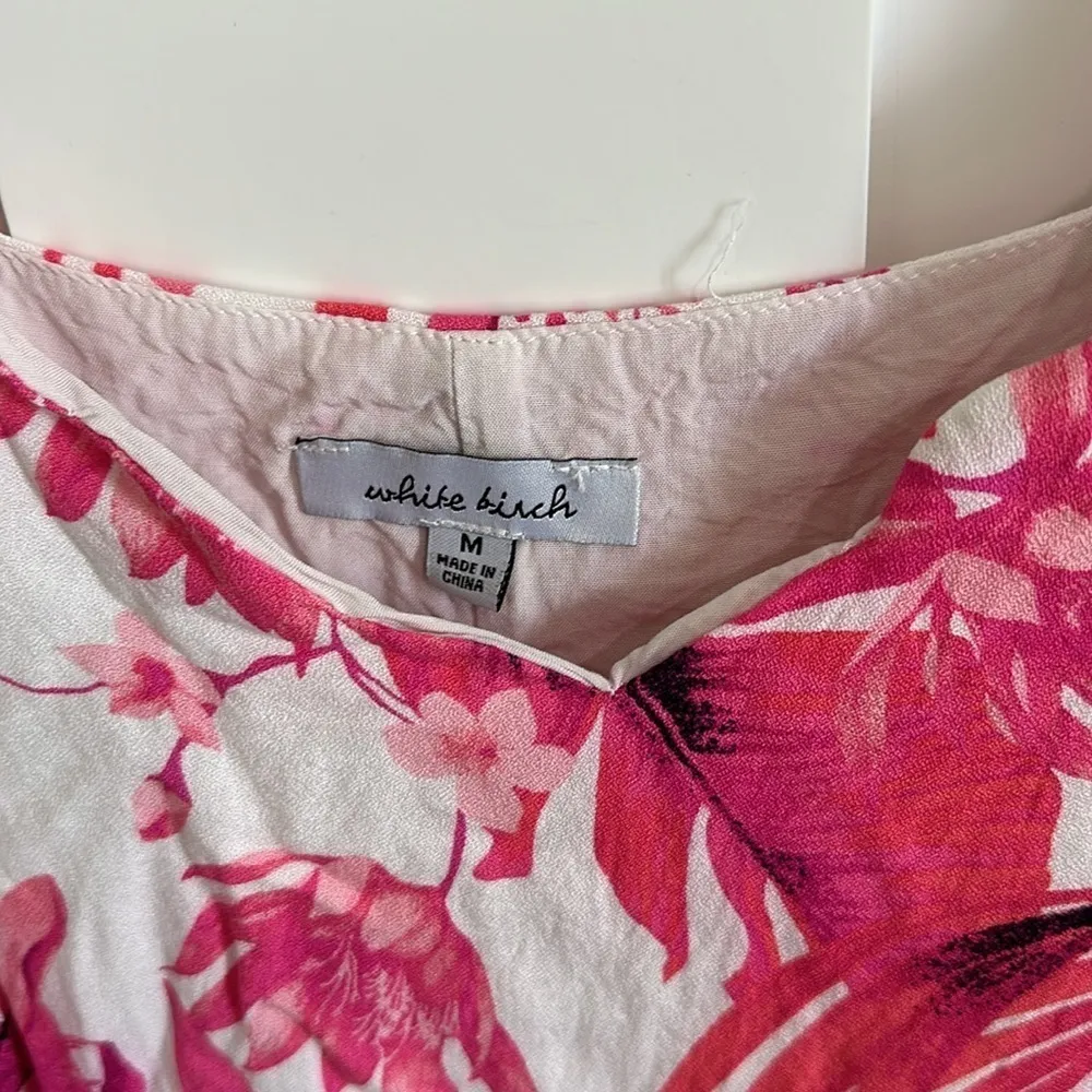 White Birch Women's M Tropical Floral Cami Tank White Pink Red Coastal Preppy - Image 4