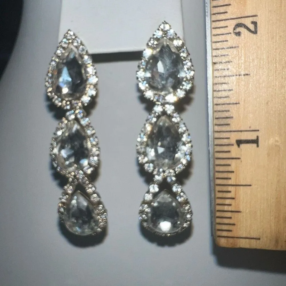 Silver Tone and Crystal Stunning Dangle Halo Earrings - Image 5