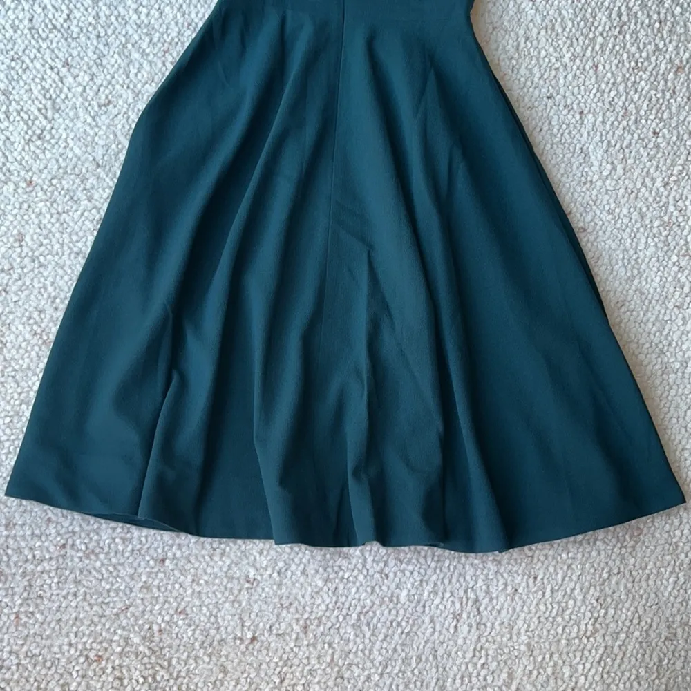 Dress the Population Catalina Fit Flare V-Neck Crepe Dress Pine‎ Green Small - Image 10