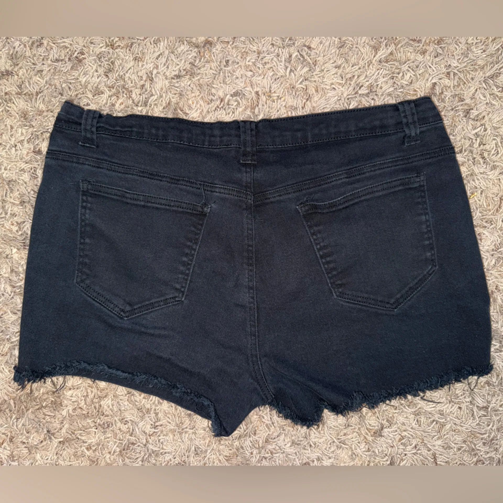 VENUS Black Jean Shorts - Image 2