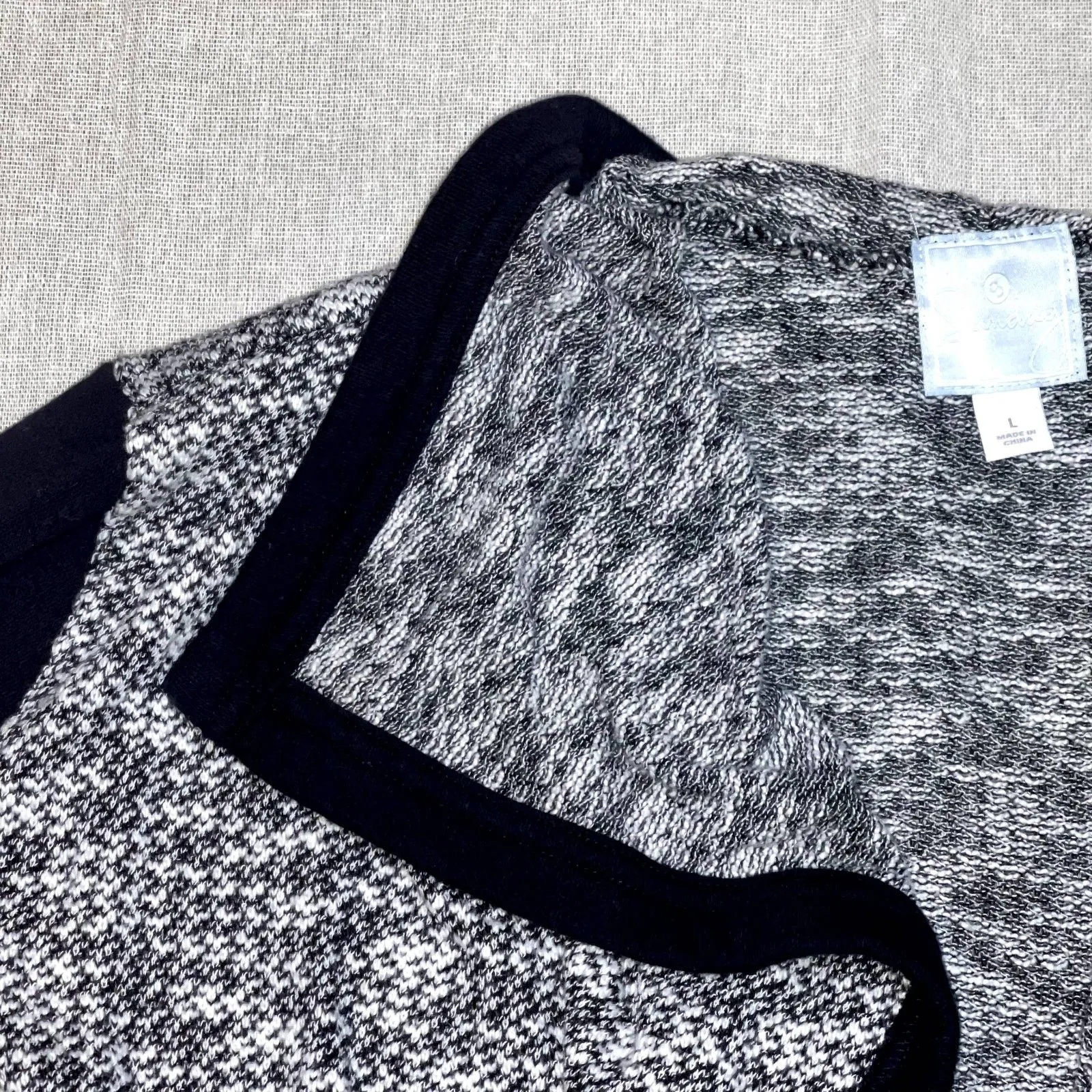 Sunday by Dressbarn | Shawl Collared Cardigan Gray and Black | Large - Image 4