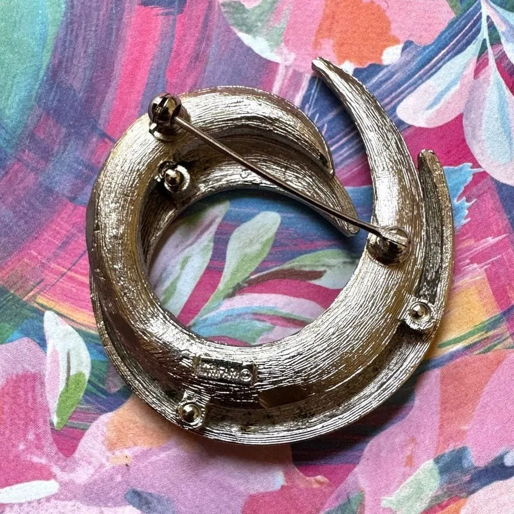 Trifari vintage silver tone swirl brooch - Image 2