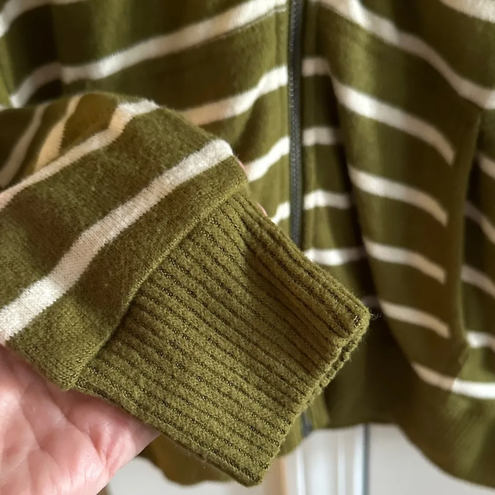 Market & Spruce Green and White Striped Hoodie - Image 3