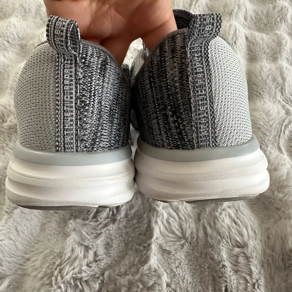 APL Athletic Propulsion Labs Women's Techloom Phantom Running Shoe size 8 grey - Image 4