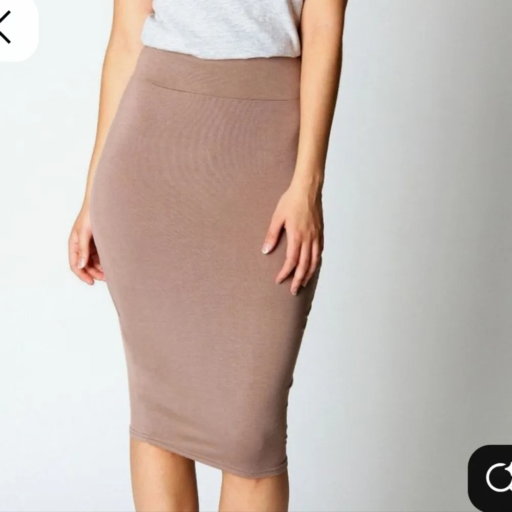 Zenana Outfitters Midi Pencil Skirt Brown Medium - Image 3