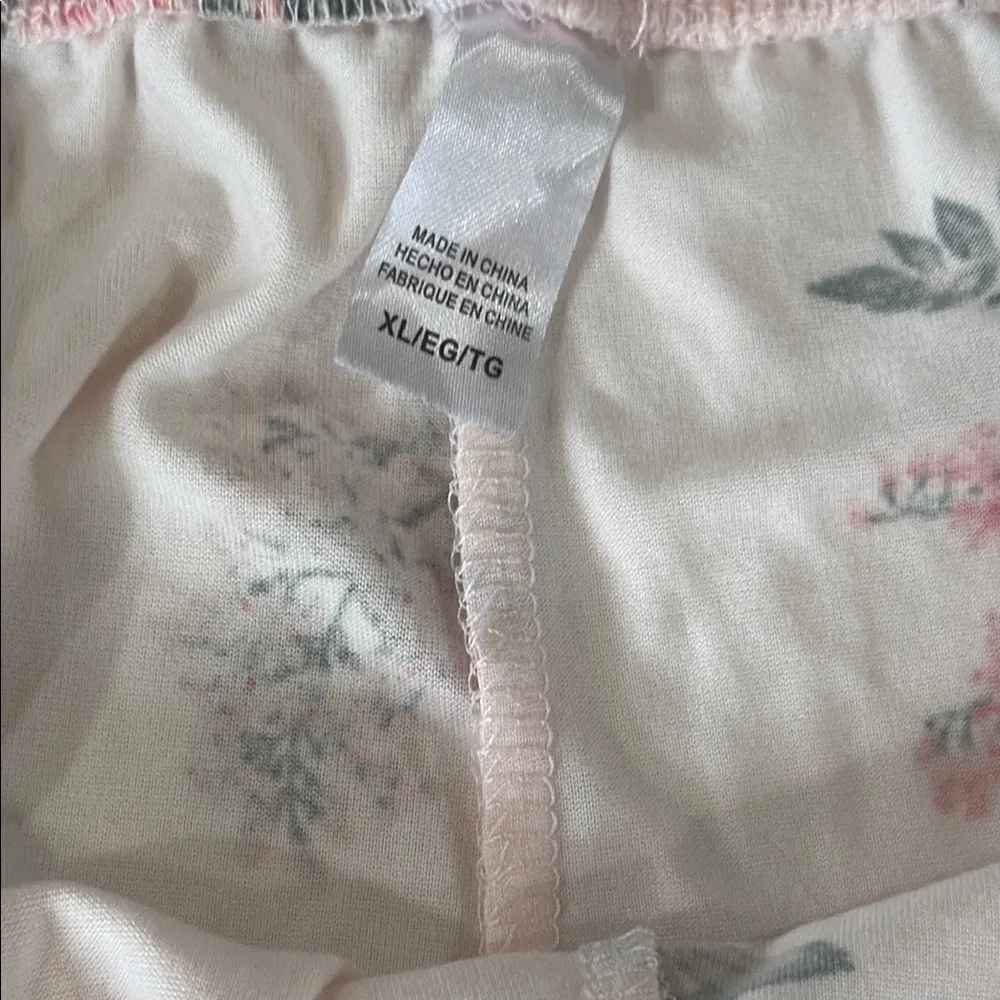 Flora Nikrooz Pink and Cream Floral Sleepwear Set 3 pieces - Image 4