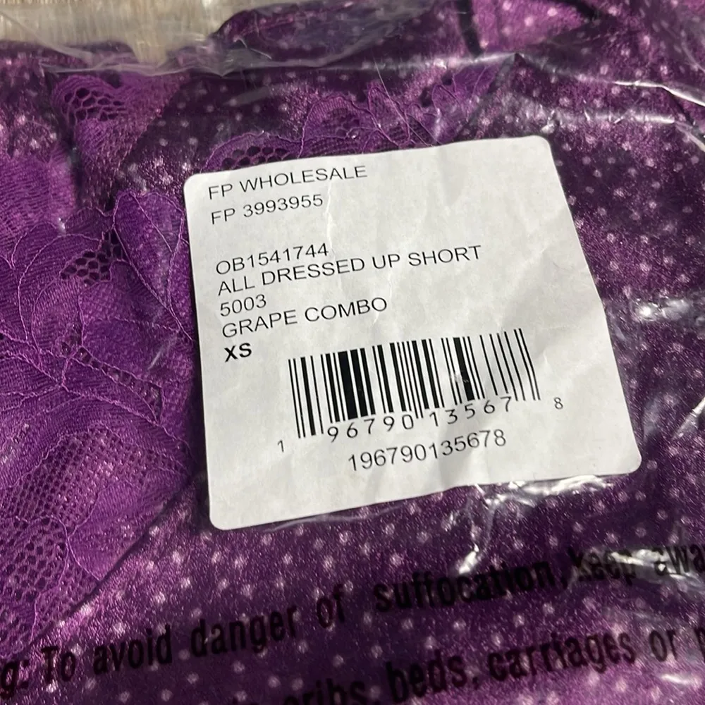 Free People Intimately ‘All Dressed Up’  Lace Trim Pajama Shorts Size XS - Image 7