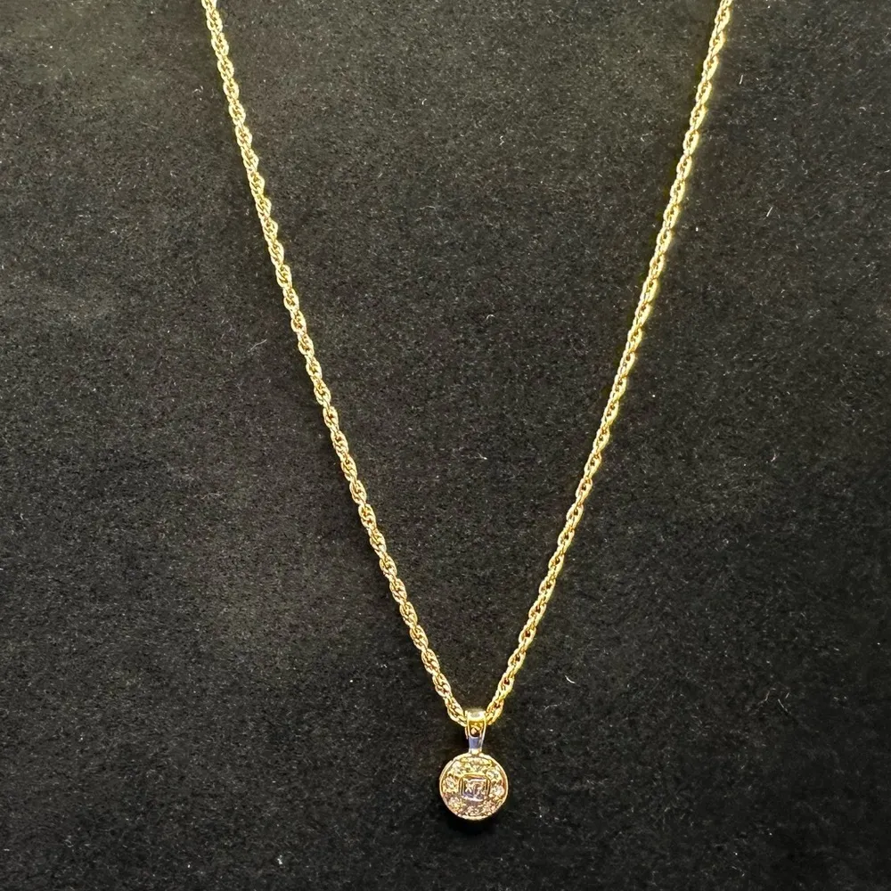 Nina Ricci gold and crystal petite pendant necklace - Image 2