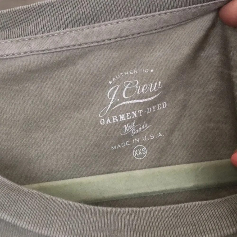 Distressed J. Crew sage green T-shirt womens size xxs / xs - Image 2