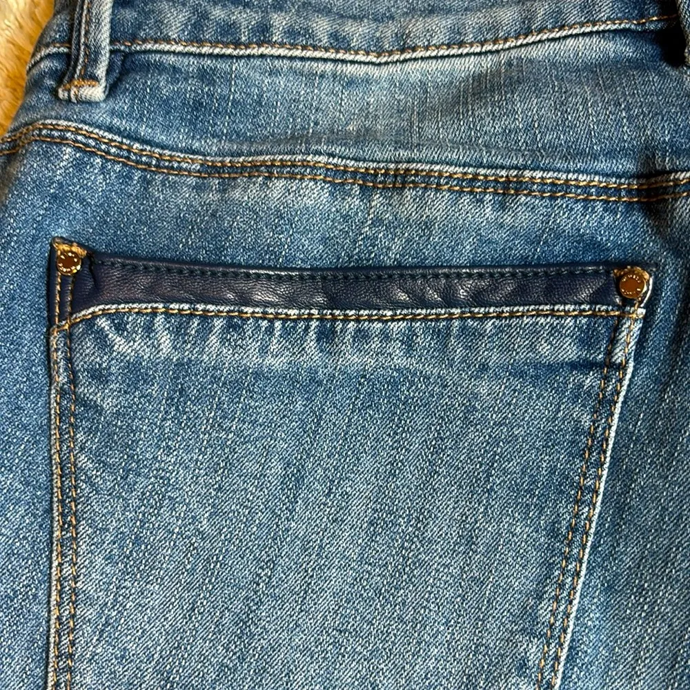 White House Black Market "The Skinny" Jeans, Lightly Distressed, Size 2 - Image 5