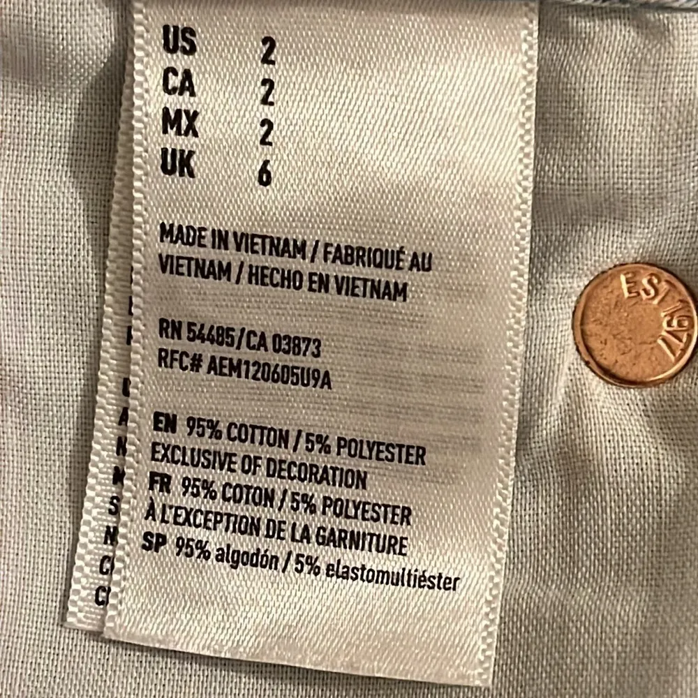 American Eagle Outfitters distressed light wash mini denim skirt - Image 10