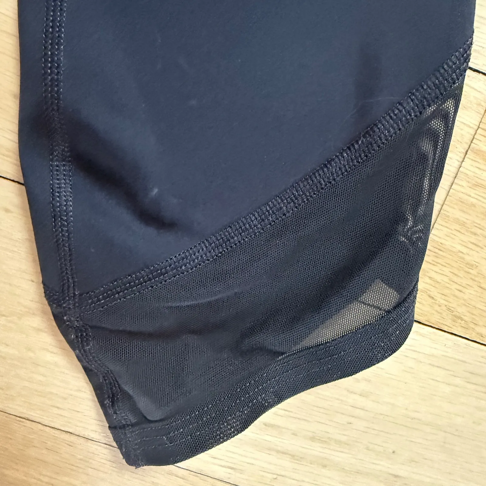 Athleta Small‎ Black Mesh Pants Cropped Leggings Panels Activewear - Image 3