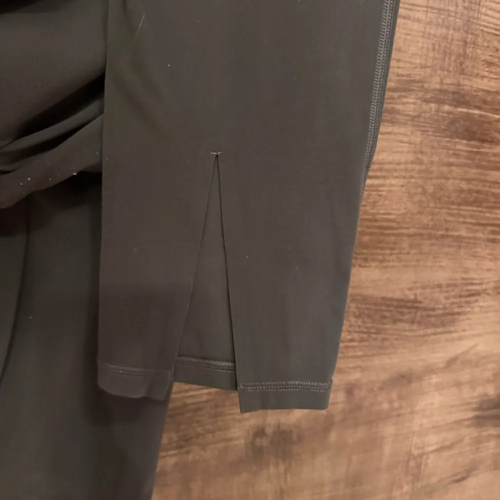 Athleta aura leggings - Image 4