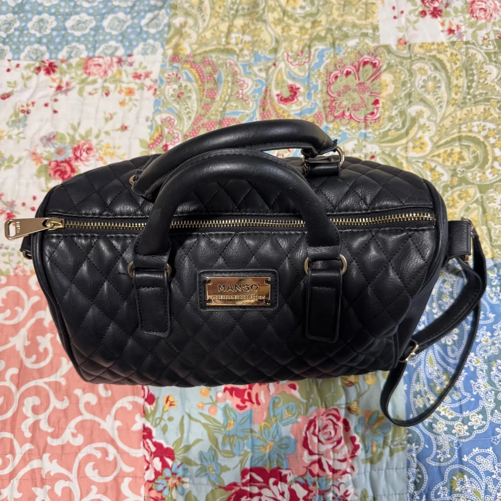 Mango Quilted Black Faux Leather Satchel Handbag Gold Hardware Crossbody Strap - Image 5