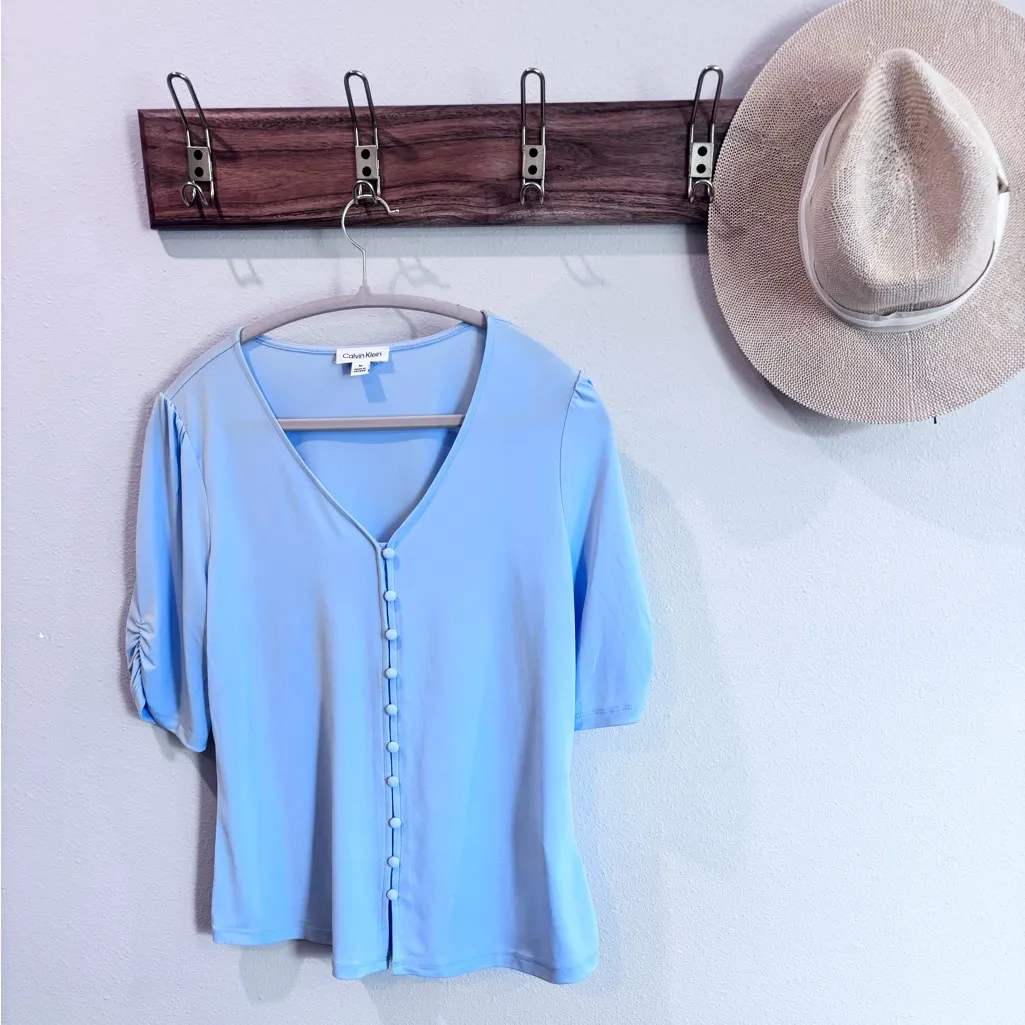 Calvin Klein Sky Blue Blouse size Medium - Image 2